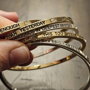 *3for $30* Premier Designs set of 5 Inspirational Bangles